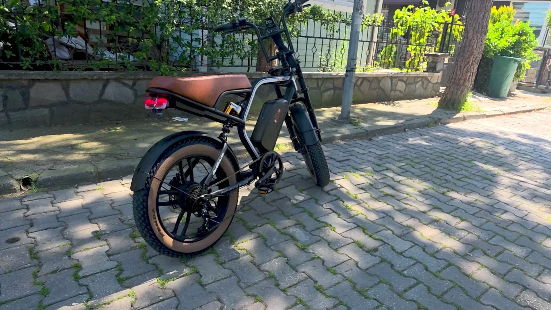 Videoyu yükle: Alba Motobike X10